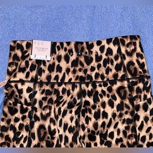 NWT Victoria's Secret Cheetah Leggings